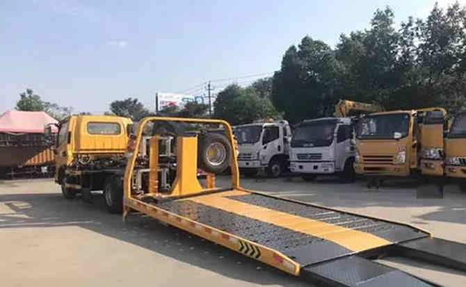 石泉汽车中途维修案例